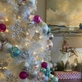 Delta Zeta Holiday 2023